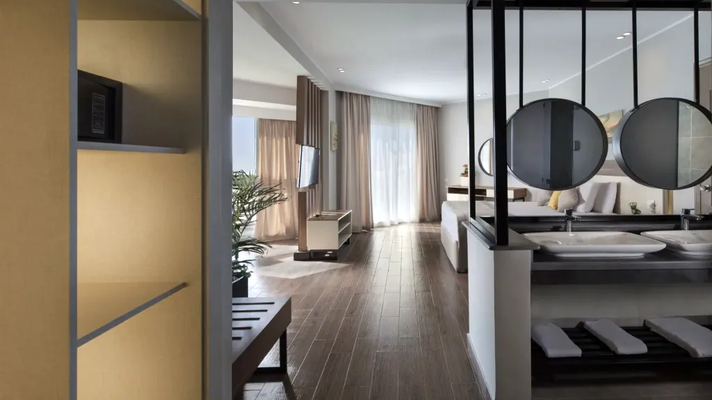 الفندق بيراميزا بيتش ريزورت - سهل حشيش